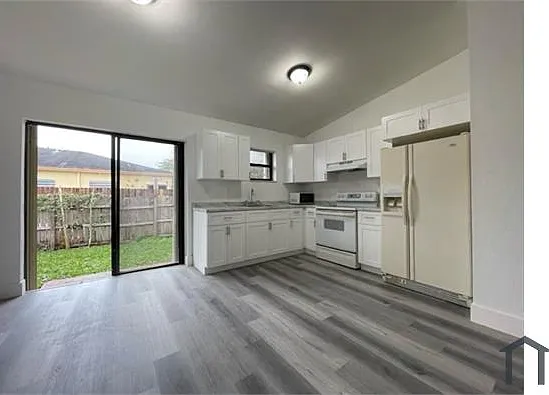 28393 SW 140th Pl — Photo 3