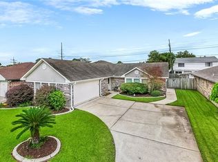 1724 Hampton Dr, Harvey, LA 70058