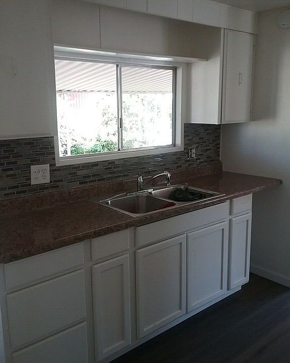 2nd image of 1600 S San Jacinto Ave Space 167