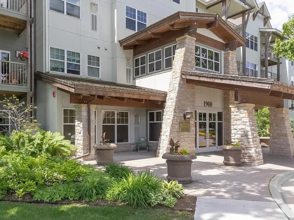 1900 Rush Lake Trl APT 126, New Brighton, MN 55112