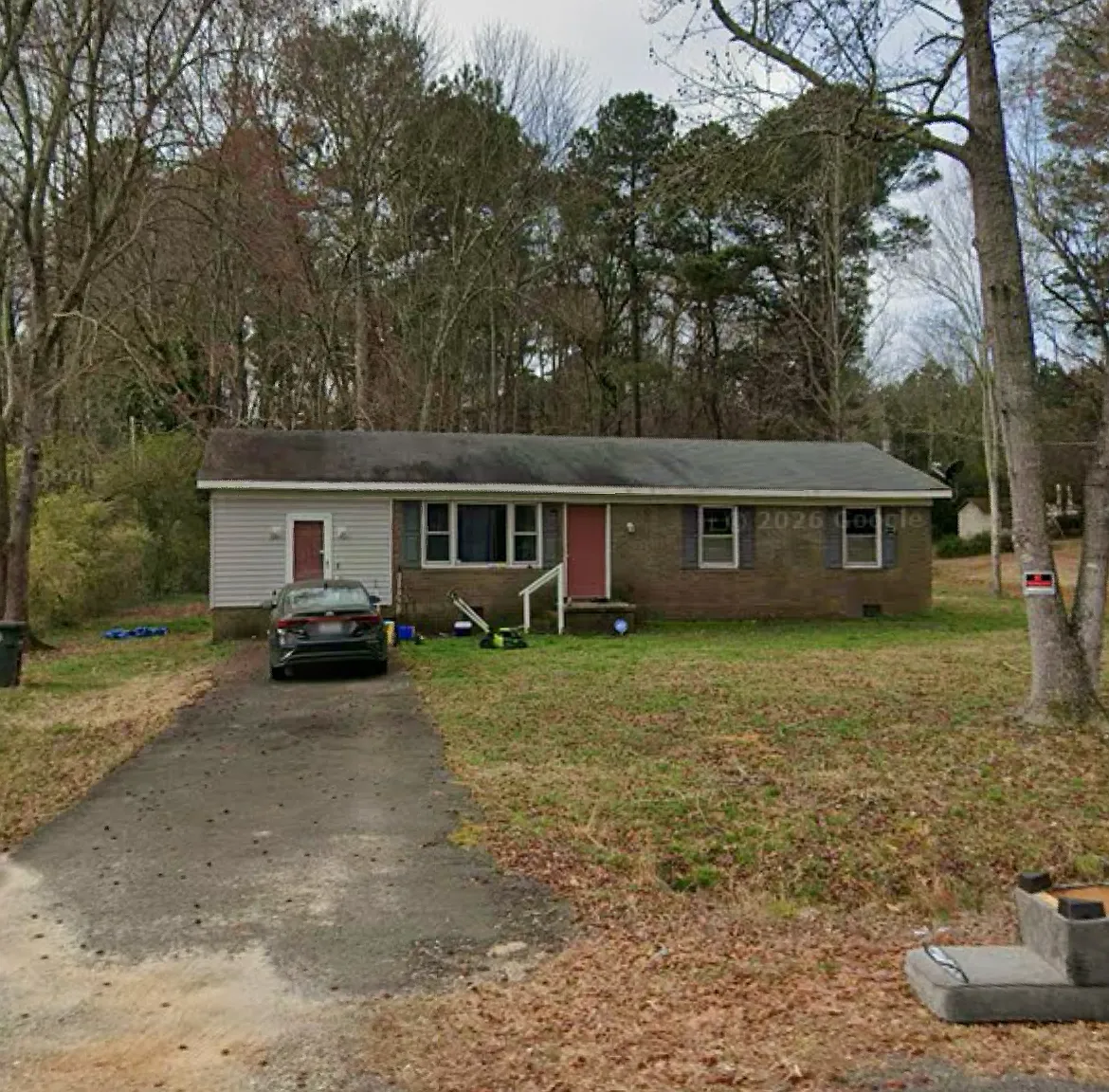 3 bed, 1300 sqft, $1,434 — Photo 1
