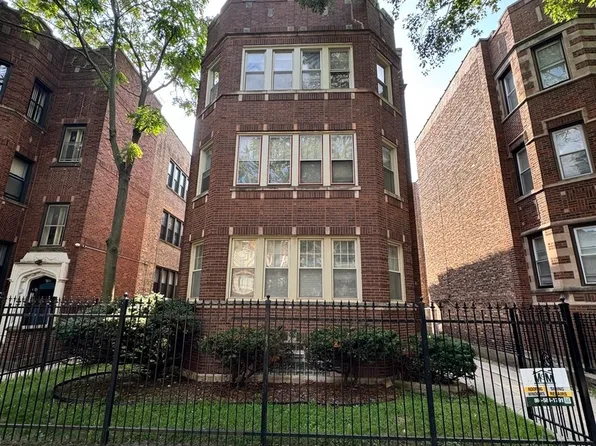 7634 S Phillips Ave #3, Chicago, IL 60649