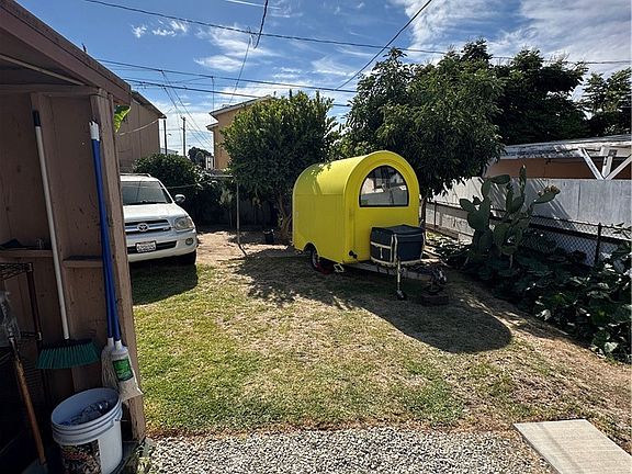 5th image of 1259 S Alma Ave