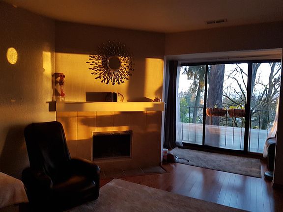 3rd image of 6732 112th Ave NE