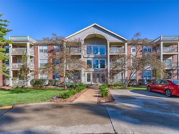 2nd image of 5376 N Kenrick Parke Dr APT 304