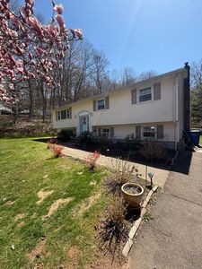 43 Humming Bird Drive, Northford, CT, 06472