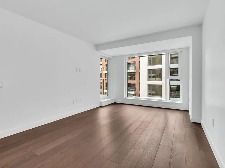 1571 W 57th Ave #506 — Photo 6
