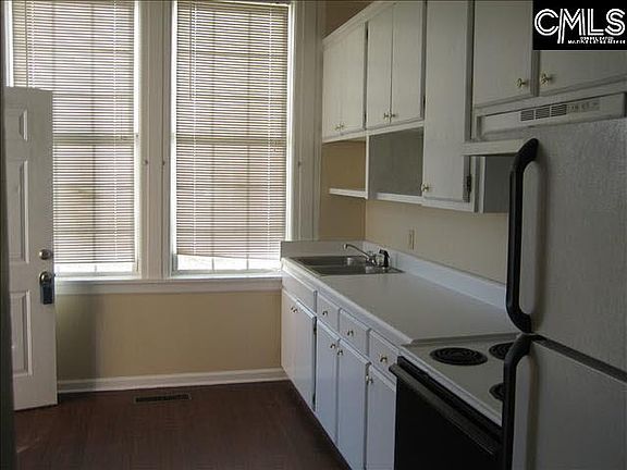 3rd image of 1304 Drayton St APT C
