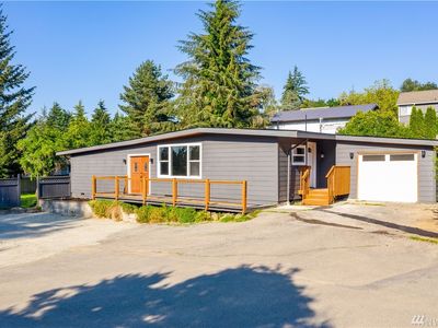 6842 NE 153rd Pl, Kenmore, WA, 98028
