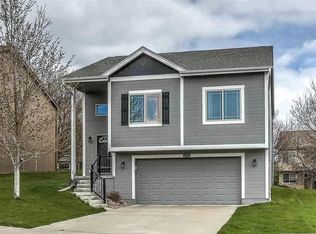 7033 S 183rd Ave, Omaha, NE 68135