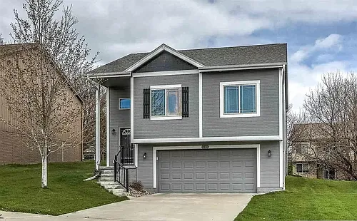 7033 S 183rd Ave Photo 1
