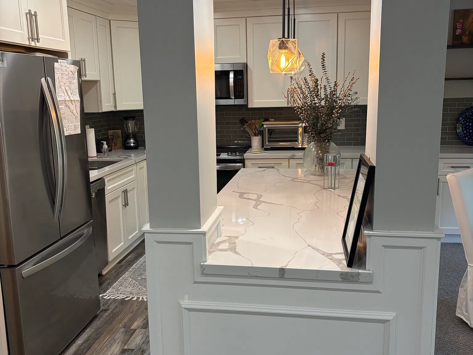 2 bed, 1054 sqft, $4,000 — Photo 3
