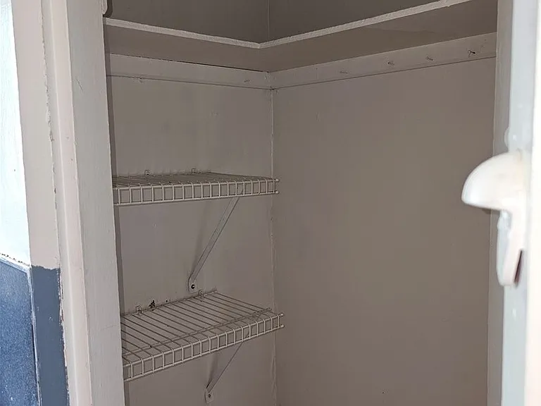 9 Rowley St #3 — Photo 9