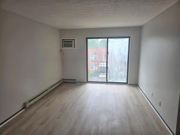 3588 Carmel Ter, Cincinnati, OH