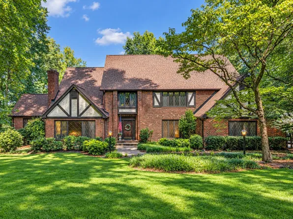 303 Raven Rd, Greenville, SC 29615
