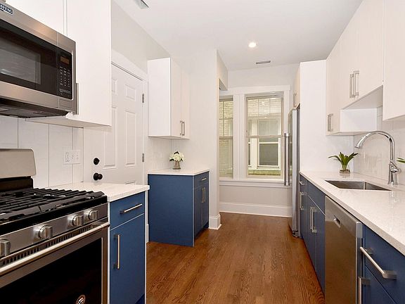 2nd image of 225A Washington Blvd #1E