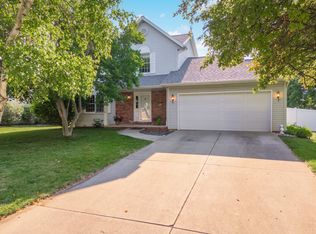 216 Garden Rd, Normal, IL 61761