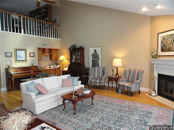 2nd image of 1721 Rock Hill Ln