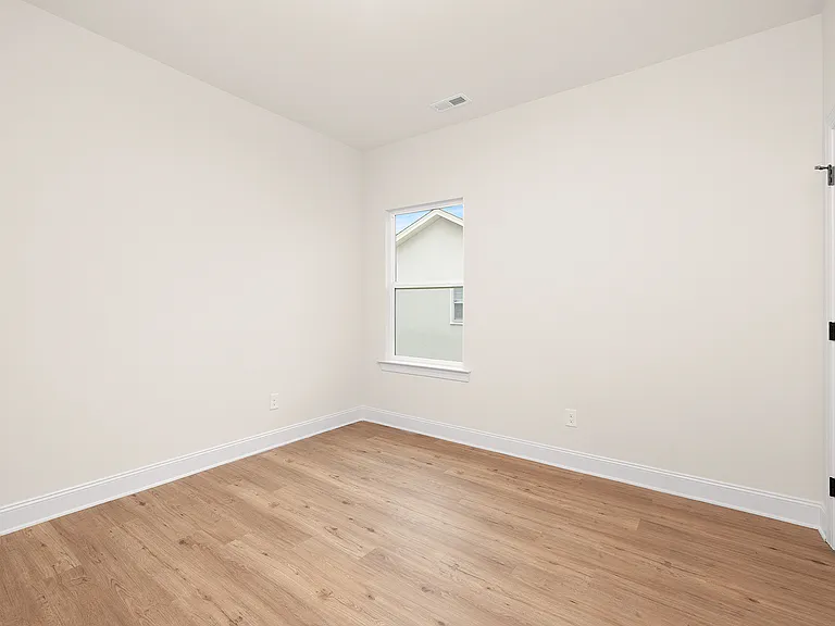 2421-2421 Toddville Rd #A — Photo 19