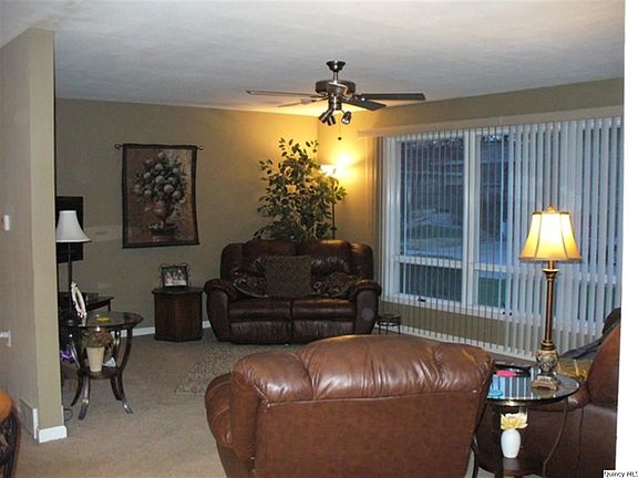 Home for Sale in Quincy, IL $159,900