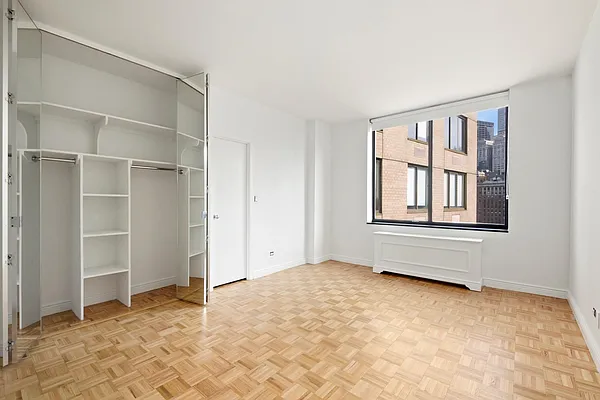 Sold by Douglas Elliman | media 24