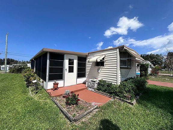 2nd image of 8379 SE Eagle Avenue