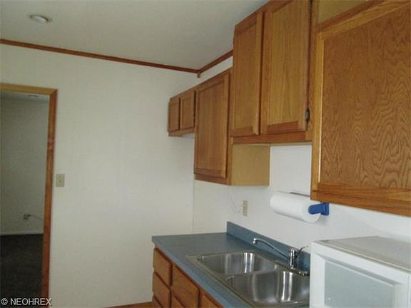 5th image of 655 Iowa Ave