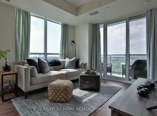 18 Graydon Hall Dr S #1111, Toronto, ON M3A0A4