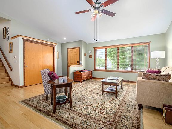 3rd image of 7350 Blue Maple Trail