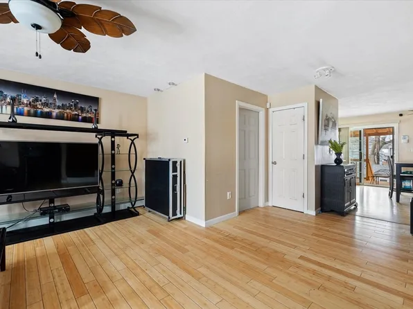 92 Bellevue St, Worcester, MA 01610