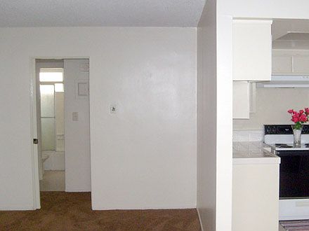 4th image of 1350 W Carson St APT 04