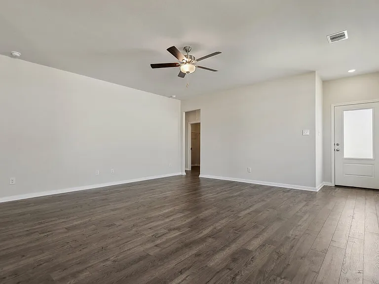 15663 Plum Brook Dr — Photo 9