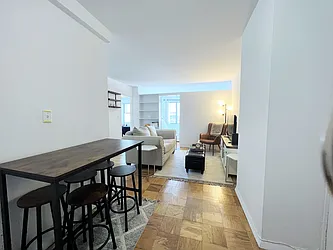 Rented by Manhattan Realty Group