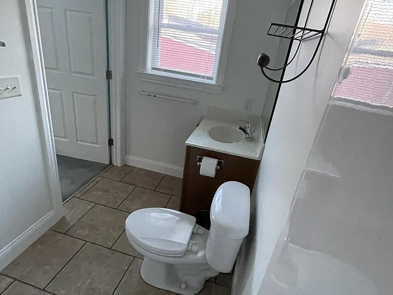 62 Branning St #B — Photo 9