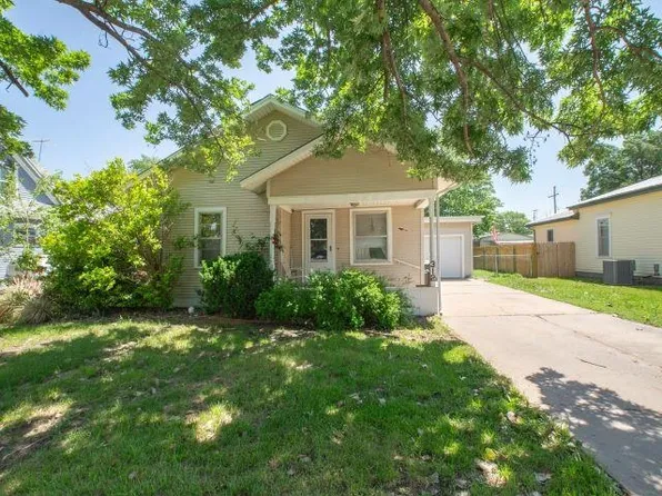 312 N Birch St, Hillsboro, KS 67063