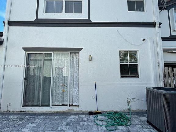 3rd image of 11467 NW 76th St #11467