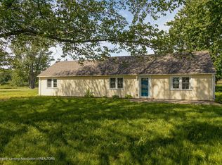 2420 S Bradley Rd, Charlotte, MI 48813