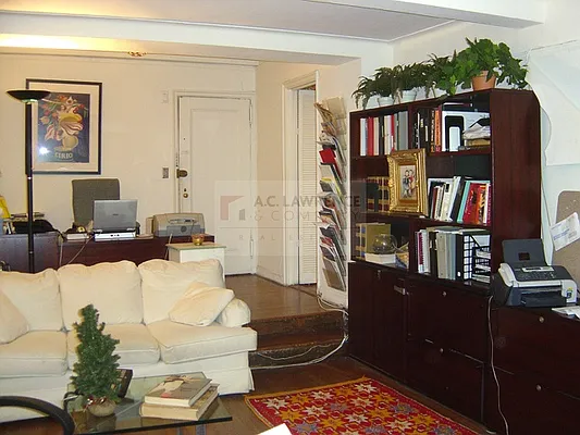 Sold by Aclawrence | media 1