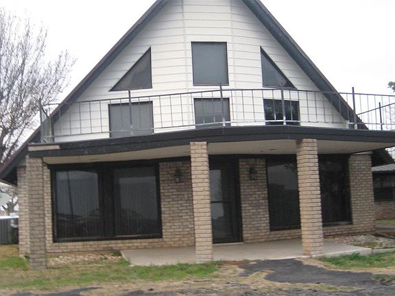 2nd image of 13104 SE Lee Blvd