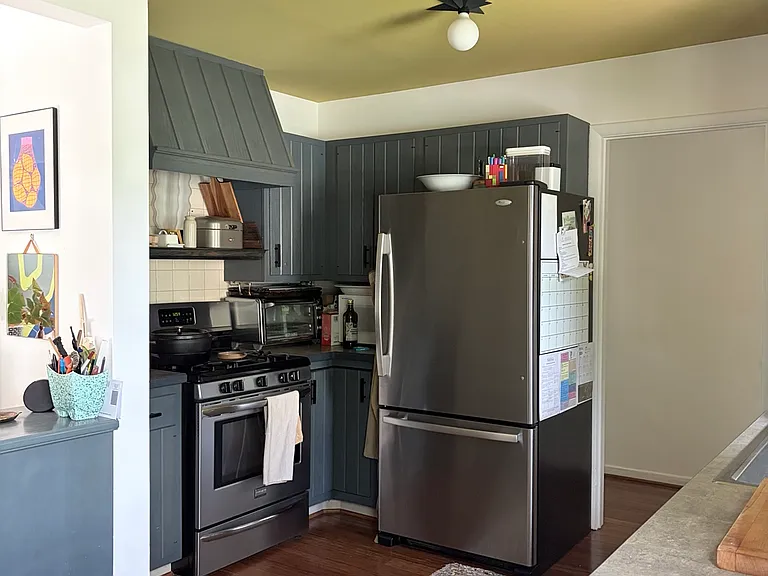 216 Village Ln — Photo 3