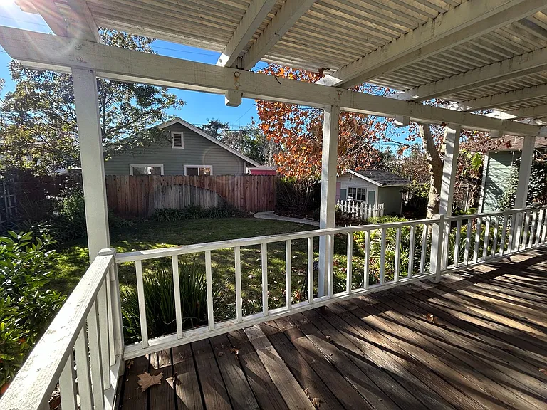 14 Grant St — Photo 20