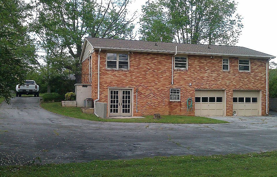 circle driveway