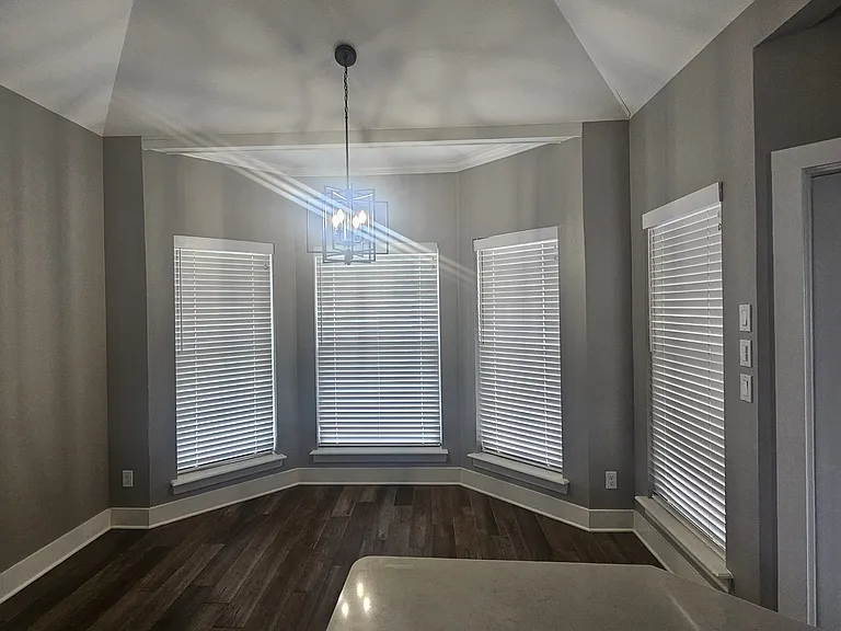 104 Devereaux Dr — Photo 16