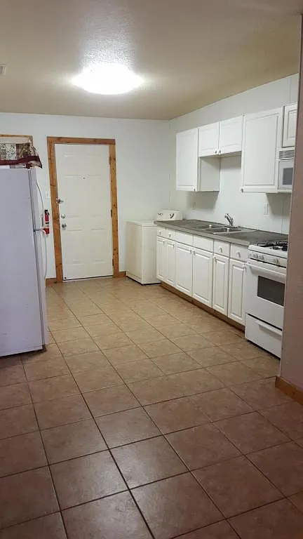 4507 Wipprecht St. #7 — Photo 3