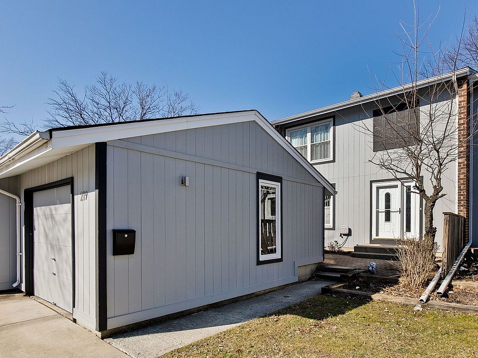 1st image of 219 Pinewood Ln #219