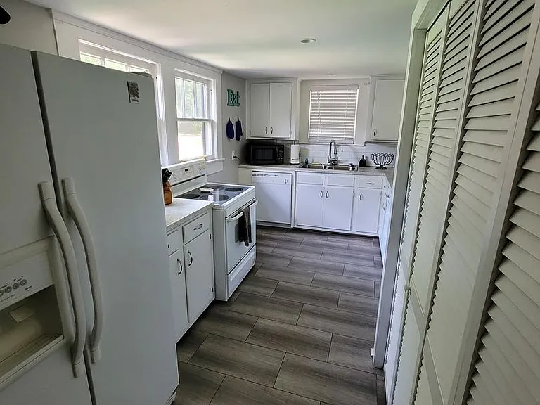 208 W 4th Ave — Photo 6