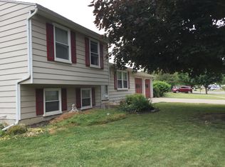 71 Ponderosa Dr, Oregon, OH 43616