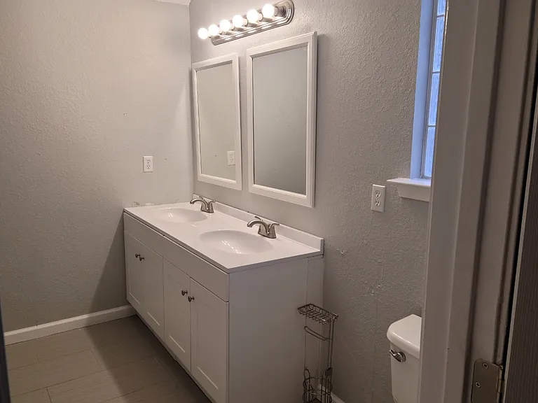 401 Redington Way — Photo 12