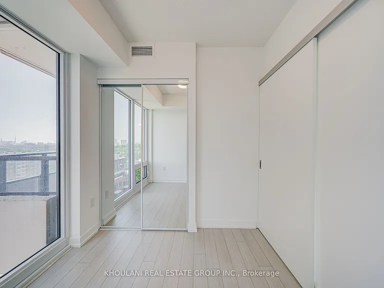 4010 Eglinton Ave W #1113 — Photo 21