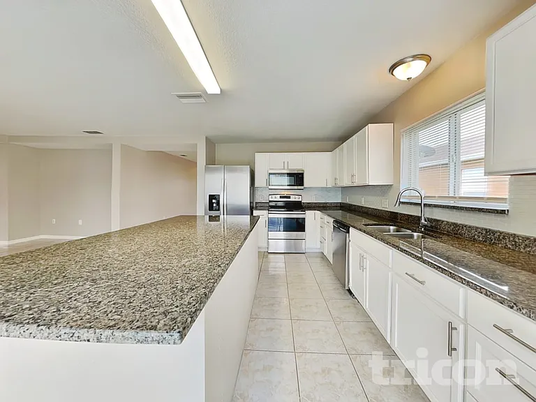 2483 Brownwood Dr — Photo 8